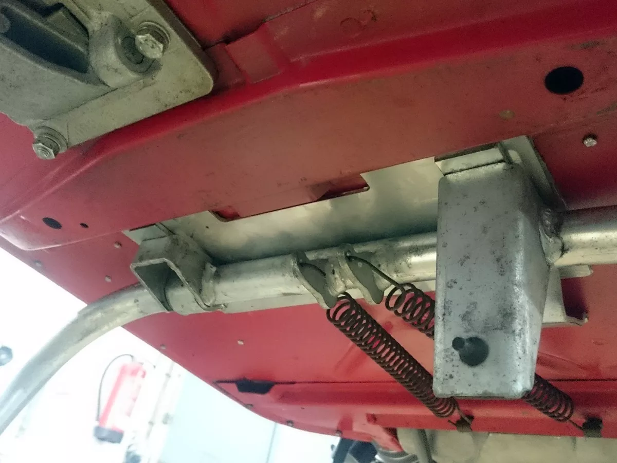 Versterking hoofdstandaard -TD-Customs,- Vespa Smallframe V50, V90, PV125, ET3