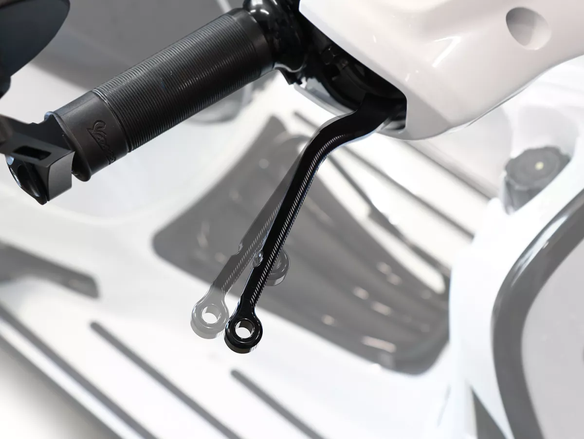 Brake lever set -BGM PRO CNC Sport, long (165mm)- Vespa GTS 125-300 - (from 2023 with Nissin brake system)- glossy black - ABE