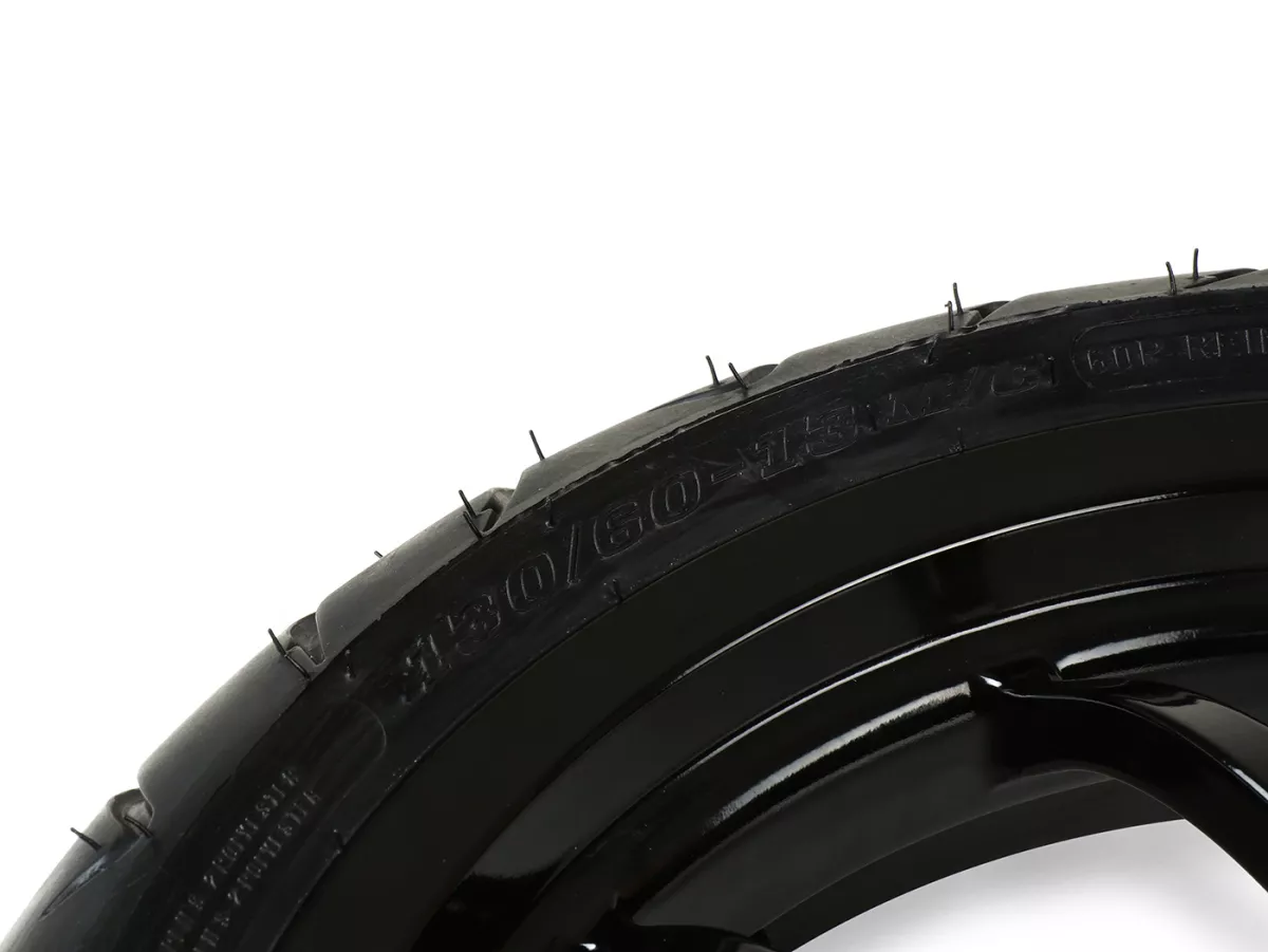 Complete wheel -BGM PRO SPORT 13 inch- DUNLOP ScootSmart 130/60-13 - Vespa GTS, GTS Super, GTV, Sei Giorni, GT 60, GT, GT L 125-310ccm - glossy black