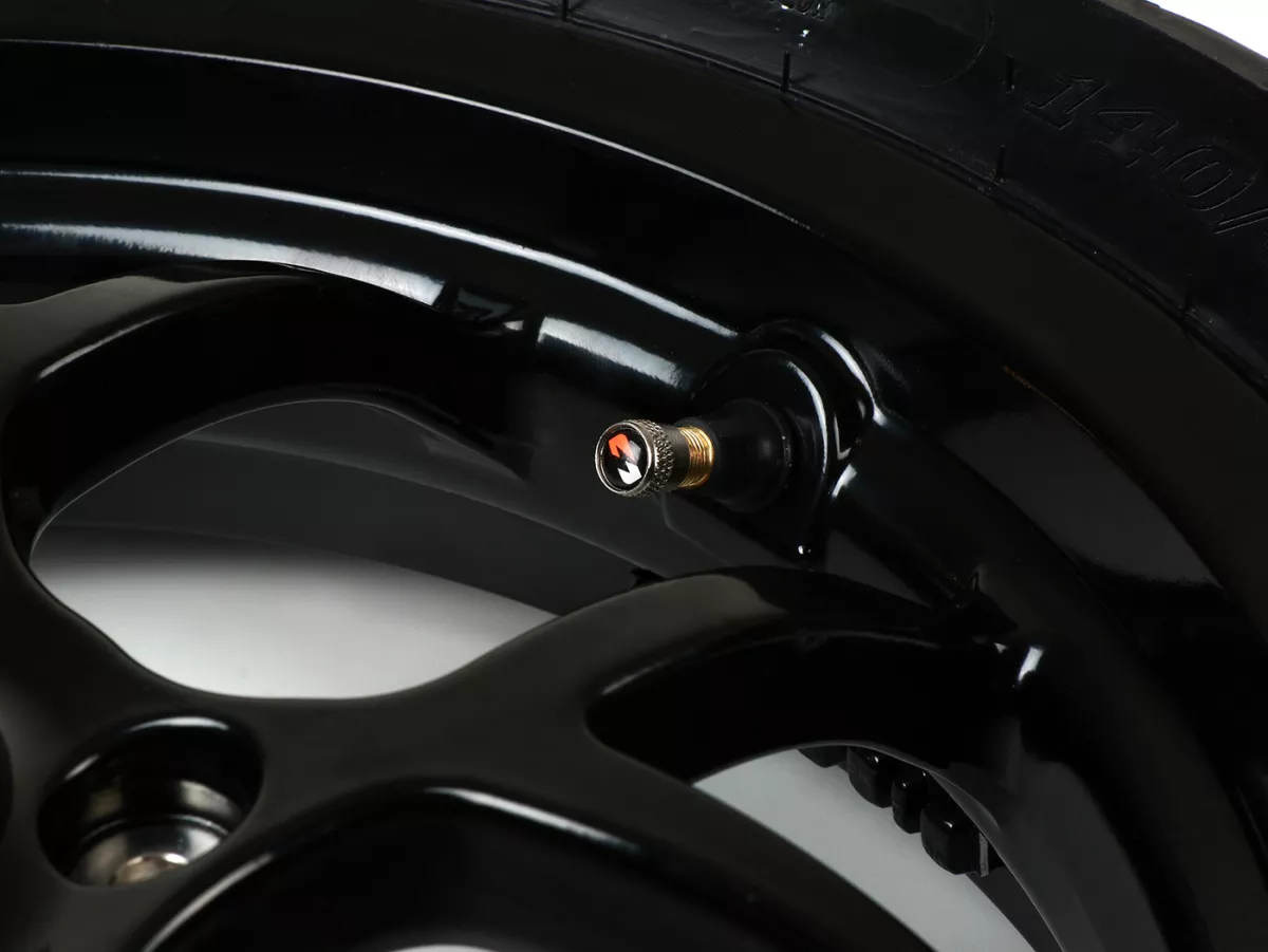 Complete wielset (voor+achter incl. montageset) -BGM PRO SPORT 13 inch- DUNLOP ScootSmart 130+140/60-13 - Vespa GTS, GTS Super, GTV, Sei Giorni, GT 60, GT, GT L 125-310ccm - glanzend zwart