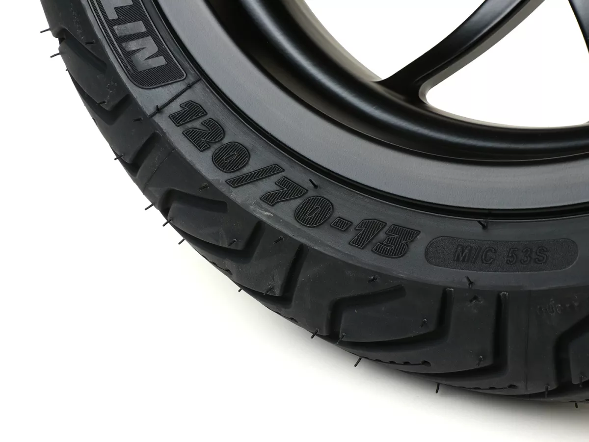 Complete wielset (voor+achter incl. montageset) -BGM PRO SPORT 13 inch- MICHELIN City Grip 2 120/70-13 + 130/70-13 - Vespa GTS, GTS Super, GTV, Sei Giorni, GT 60, GT, GT L 125-310cc - mat zwart