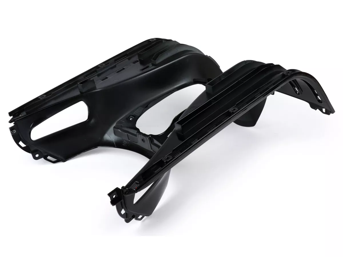Foot board -PIAGGIO- Vespa GTS 125 (ZAPMD3200), Vespa GTS HPE 300 (ZAPMA3600, ZAPMD310), Vespa GTS Super 125 (ZAPMD3200), Vespa GTS Super HPE 300 (ZAPMD3100, ZAPMD3101), Vespa GTV HPE 300 (ZAPMD3102)- black glossy