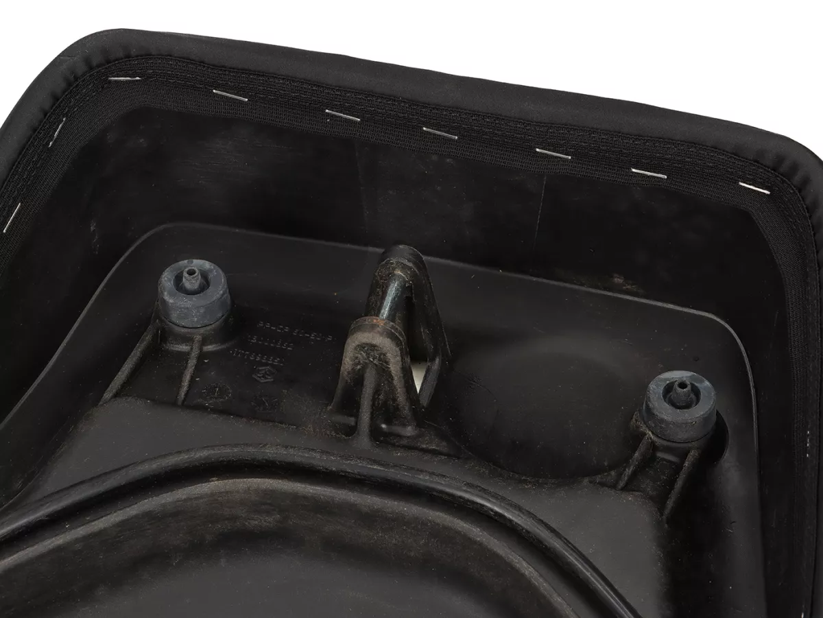 Sittbänk -PIAGGIO- Vespa GTV HPE 300 RST 2023 Euro 5 nyckellös ABS 4T 4V LC (ZAPMD3108)