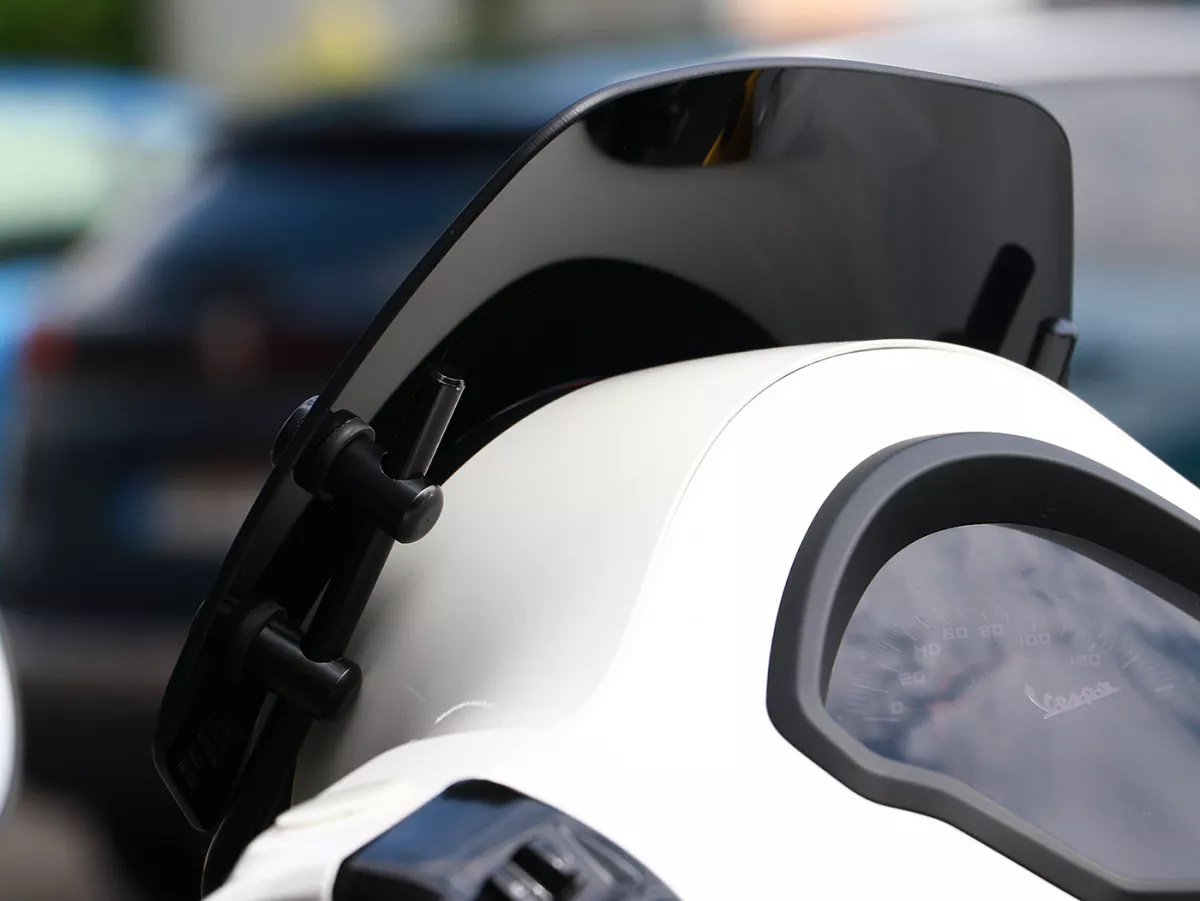 Flyscreen with chromed brackets -MOTO NOSTRA- w=293mm, h=101mm- Vespa GTS 125-310 Keyless - black tinted glass'