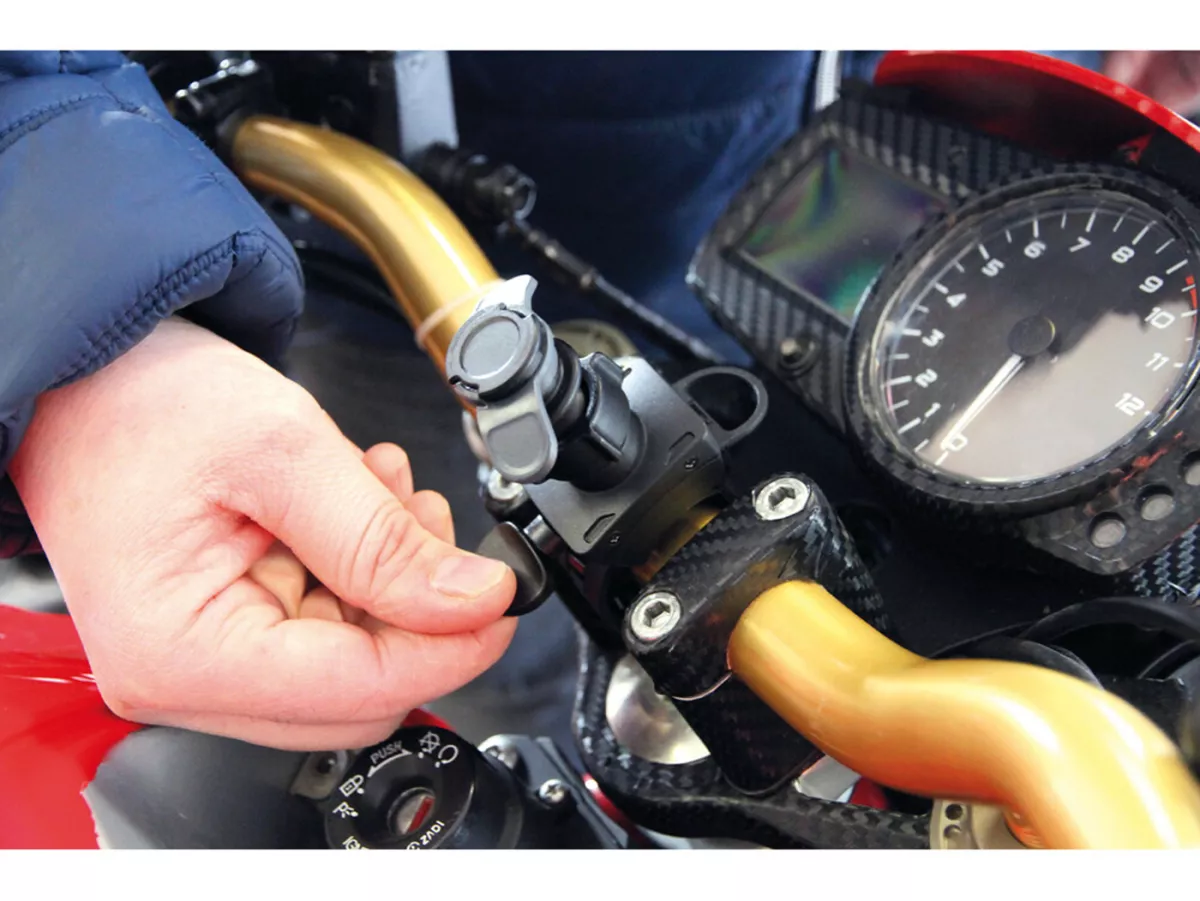 Hållare för mobiltelefon/smartphone -OPTILINE- Opti-Belt flexibel för 15-40 mm styren