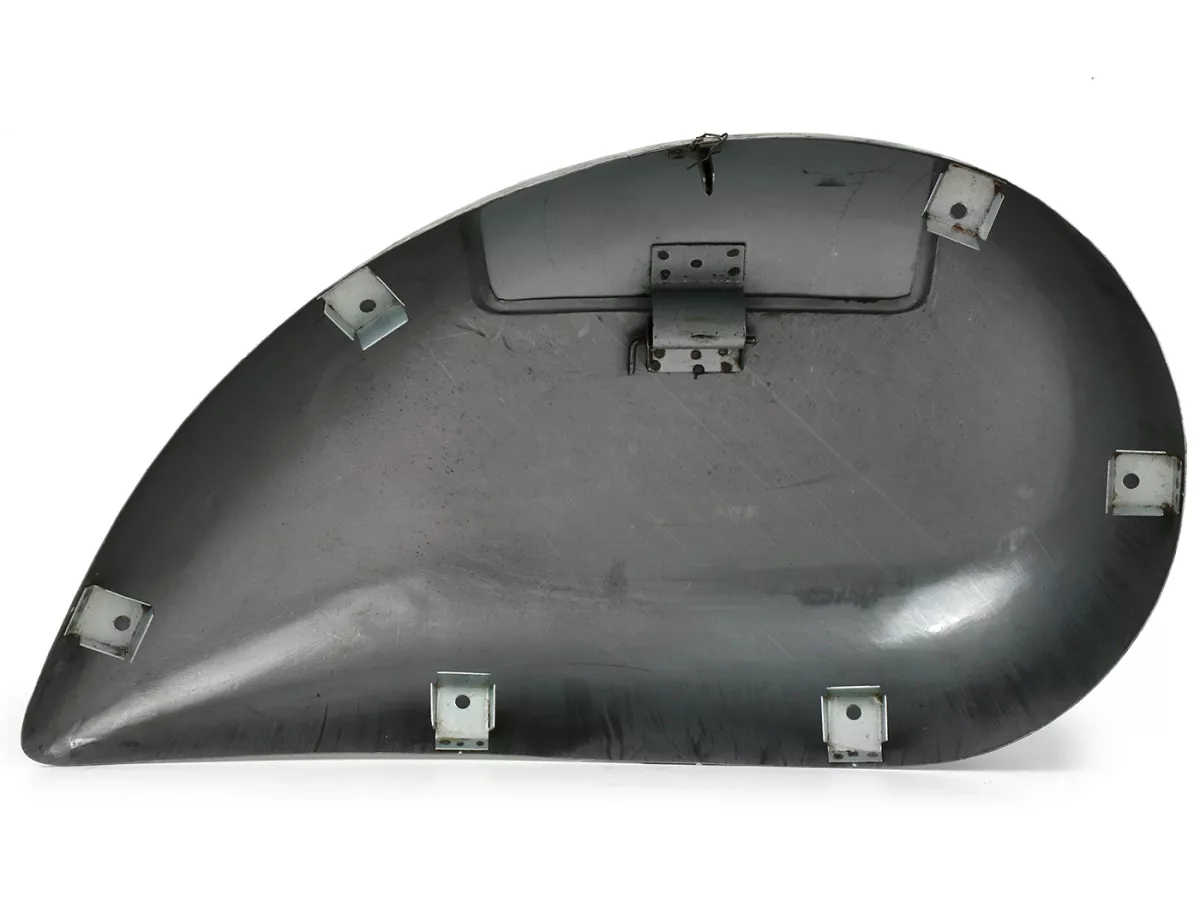 Set de capots latéraux -PREMIUM QUALITÉ- Vespa GS150 (VS1) / GS3 - 7 fentes, fermeture à mousqueton, avec volet de compartiment latéral pour levier, métal huilé non peint
