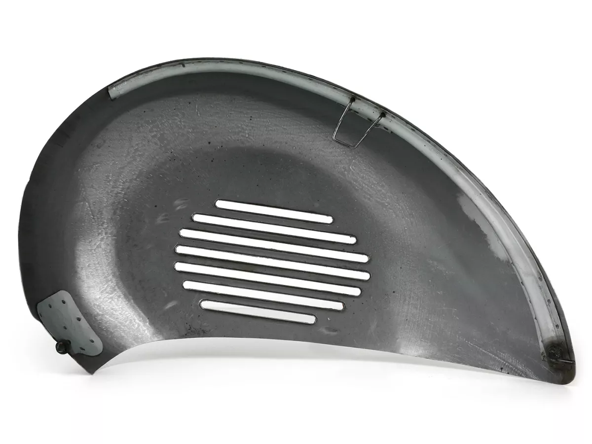 Set de capots latéraux -PREMIUM QUALITÉ- Vespa GS150 (VS1) / GS3 - 7 fentes, fermeture à mousqueton, avec volet de compartiment latéral pour levier, métal huilé non peint