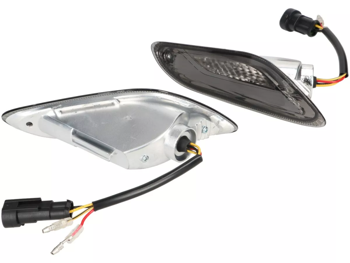Juego de intermitentes traseros -POWER 1- tubo LED (E-mark)- Vespa Sprint / Primavera 50-150 - titanio