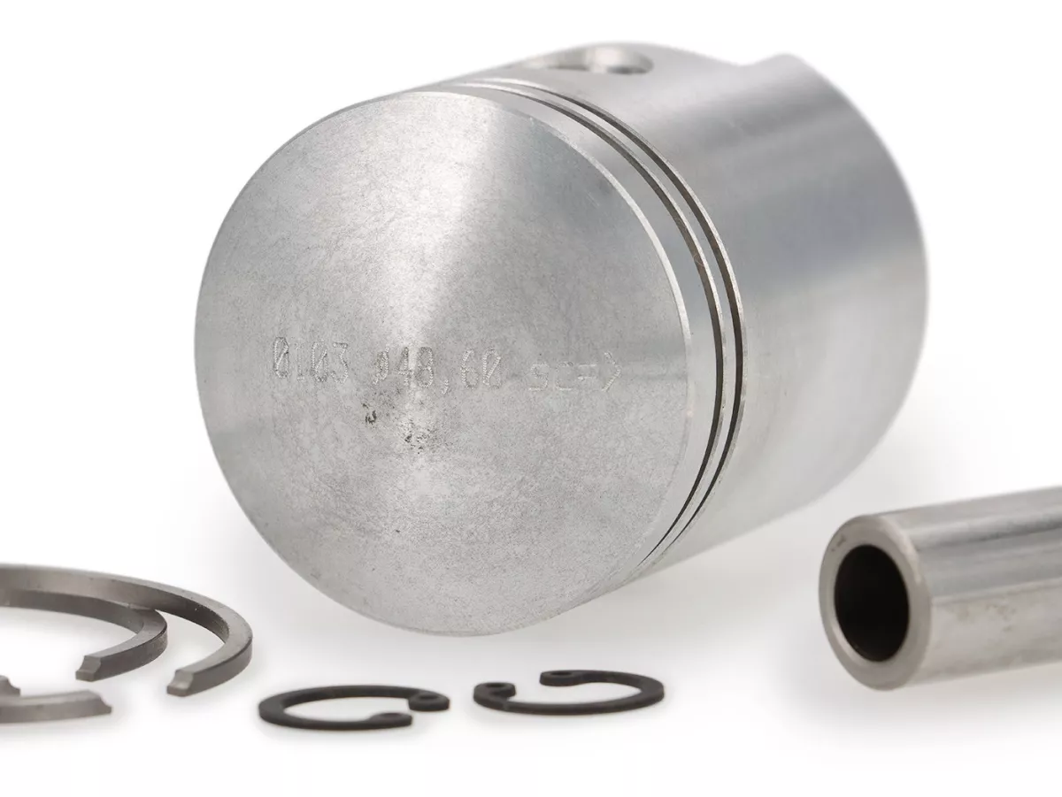 Piston -GOL- Vespa SS90 (V9SS1T), 90 Racer (V9SS2T), V90 2° (V9A1T, 25001-) - Pin piston Ø15mm - Ø48.6mm (4M)
