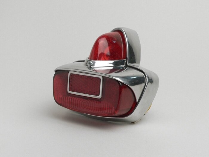 Rear light -PREMIUM- Vespa Largeframe VNB1-5, VBA1T (110486-), VBB1T, VBB2T, GL150 (VGLA1T, 25241-), GS160 (VSB1T), Wideframe GS150, (VS5T, 87590-) - chrome-plated