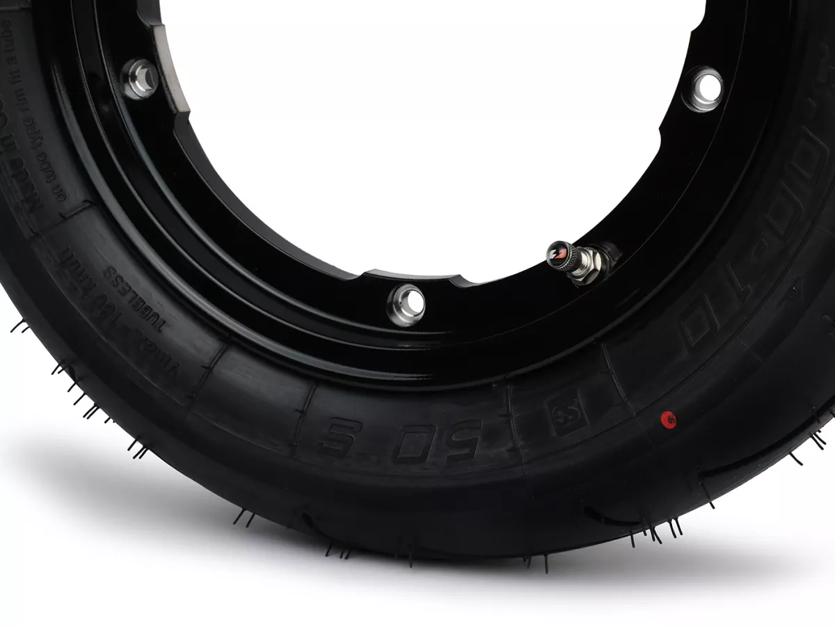 Komplett hjul - BGM Pro Superstrong - BGM Sport, slanglös, Vespa Smallframe V50, PK, Primavera, ET3- 3.00 - 10 tum TL 50S (förstärkt) - fälg 2.10-10 - svart glansig