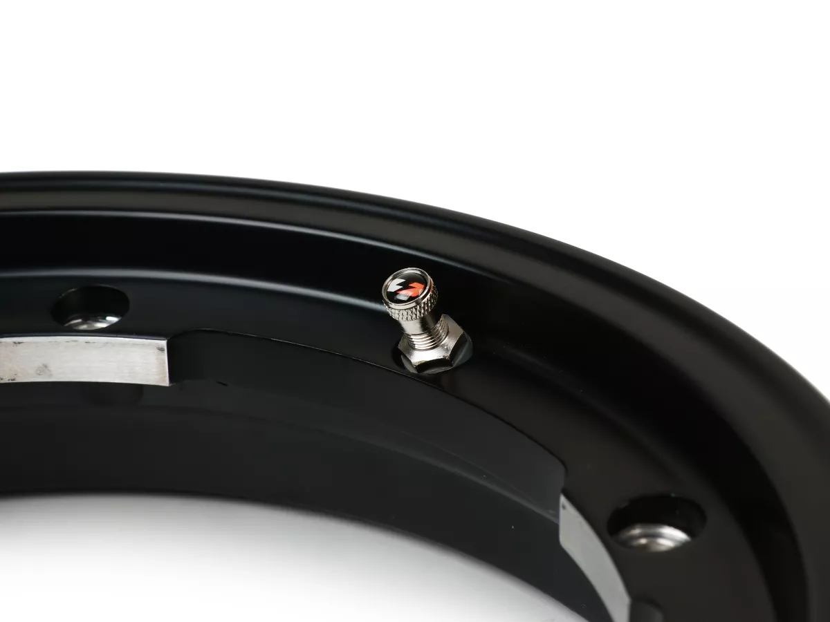 Wiel -BGM Pro Superstrong tubeless 2.10-10 inch aluminium- Vespa V50, 50N, Special, PV, ET3, PK50-125 (S/XL/XL2), PX, T5, Sprint, Rally, GT/GTR, LML Star, Deluxe, Stella - matzwart