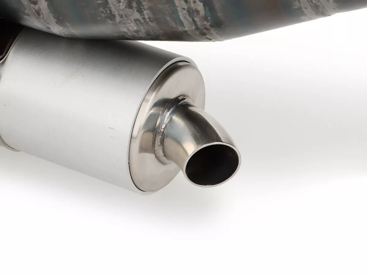 Escape -VMC Strada S3 Ø=32mm- VMC GS56/58, ET6, ET7, M1B60, M1L60, Pinasco Zuera, Polini 135 Evolution, Malossi 136 MHR (distancia entre espárragos 52-56mm)- Vespa ET3, PV125 - encaja con el maletero