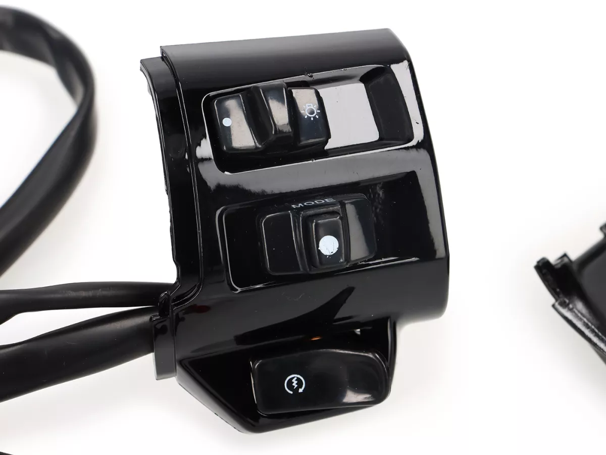 Switch right hand side -DMP- VESPA Primavera 125-150, Sprint 125-150 - incl. front cover - glossy black