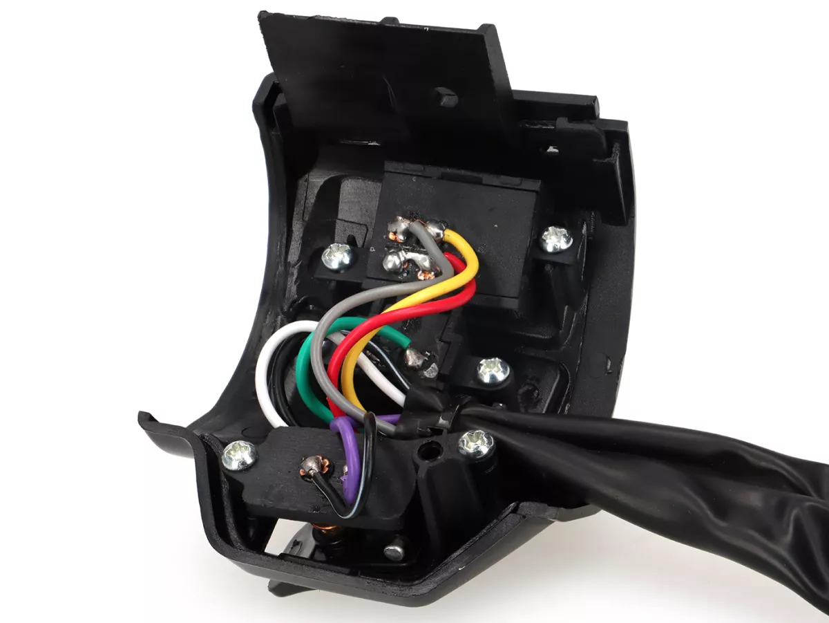 Switch right hand side -DMP- VESPA Primavera 125-150, Sprint 125-150 - incl. front cover - glossy black