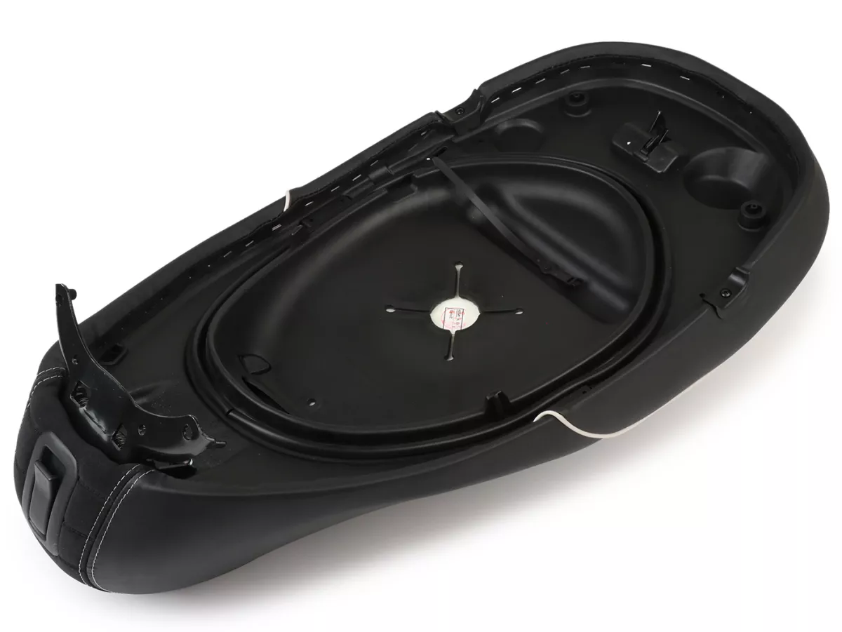 Selle -PIAGGIO- Vespa Primavera 50 (2015-23), Sprint 50 (2015-23) - noir/couture blanche