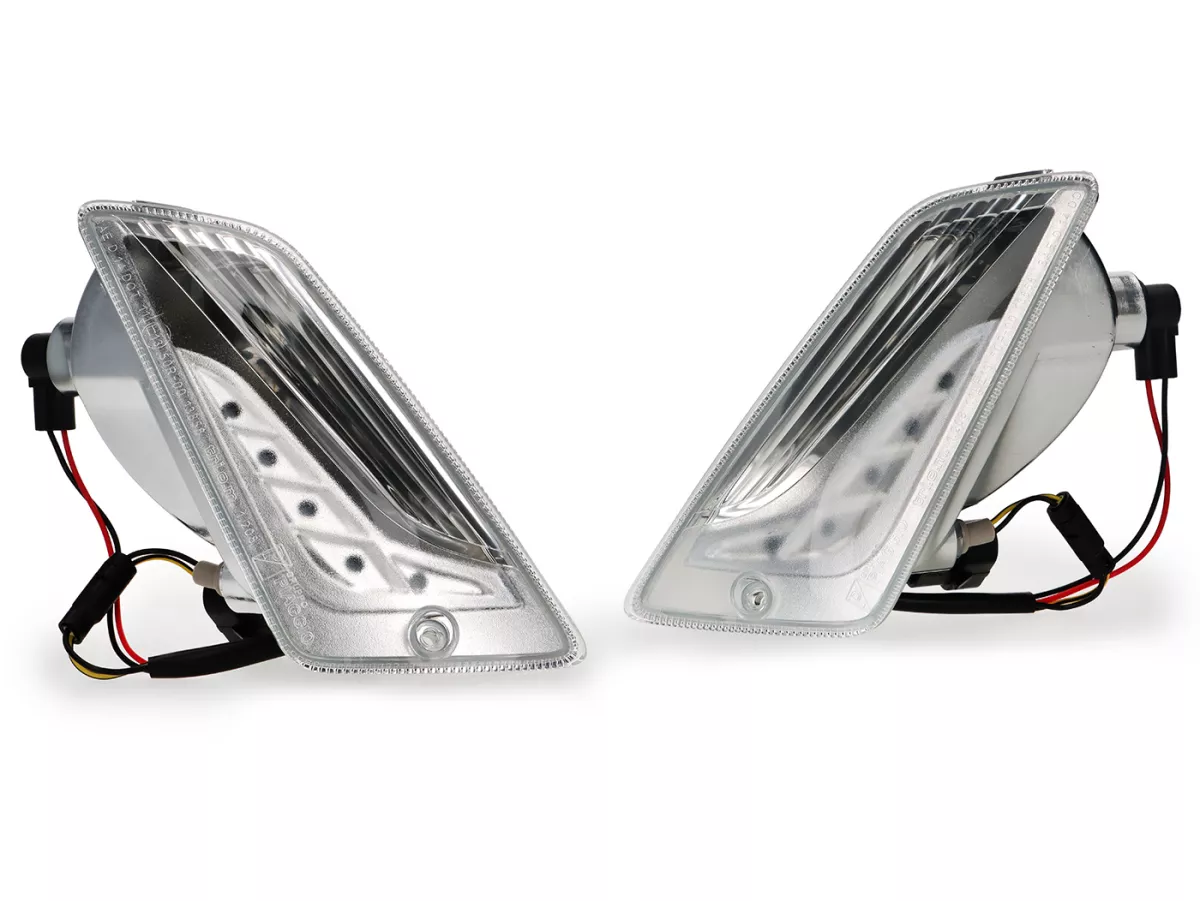 Blinkerssats, vit, fram höger + vänster -PIAGGIO- Vespa GTS Super HPE 300 (ZAPMD3100, ZAPMD3101), Vespa GTV HPE 300 (ZAPMD3102)