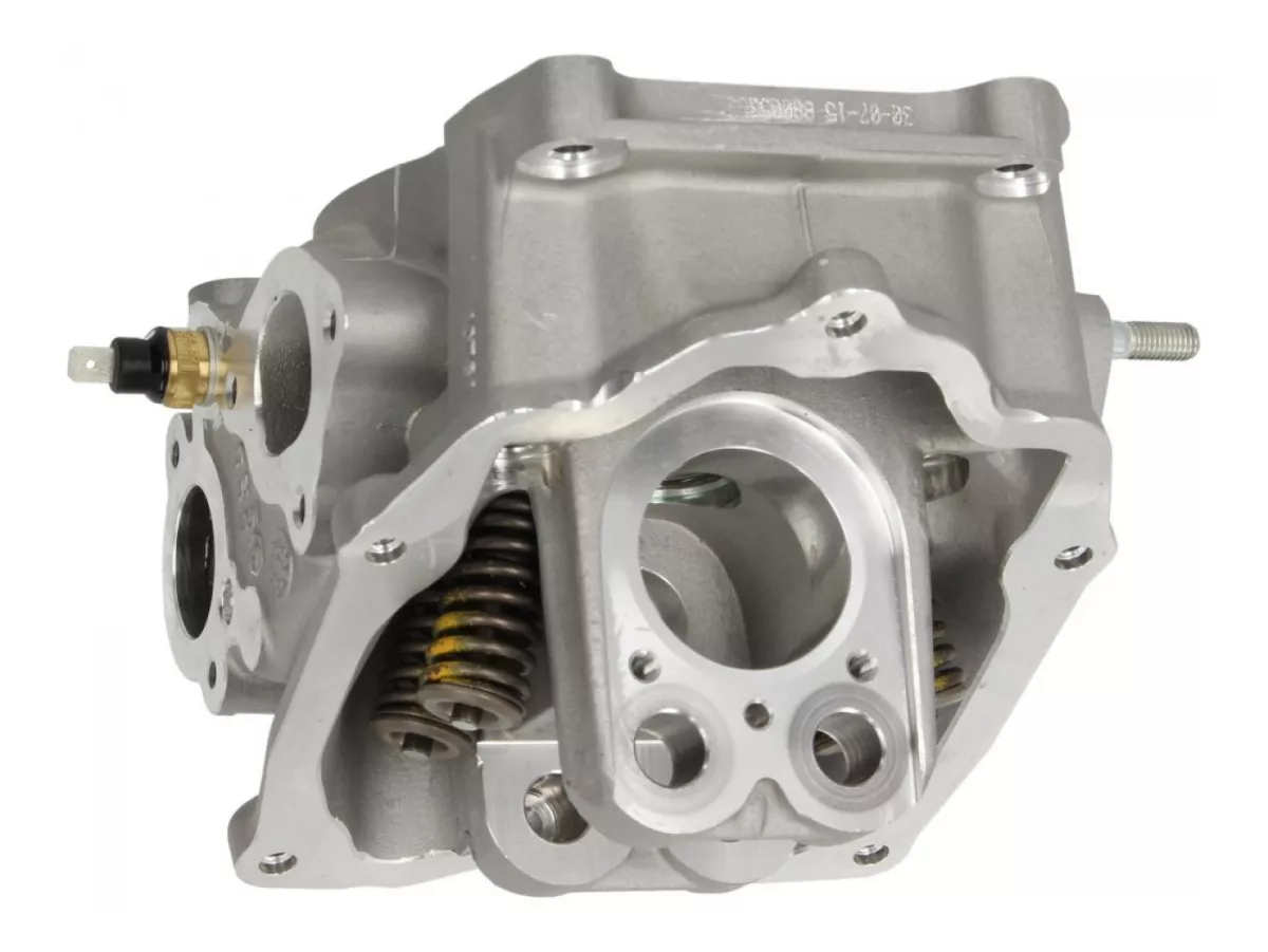 Cylinder head -PIAGGIO- Vespa GTS 125 (ZAPM31300), Vespa GTV 125 (ZAPM31301), Piaggio Beverly 125 (ZAPM28900, ZAPM28901), Piaggio Carnaby 125 (ZAPM60200), Piaggio Carnaby 200 (ZAPM60100), Piaggio MP3 125 (ZAPM47300, ZAPM47301), Piaggio X7 125 (ZAPM62100),