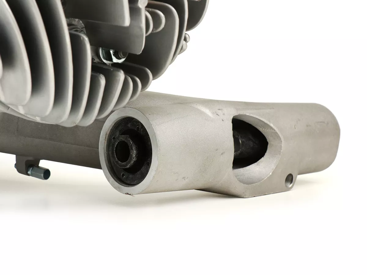 Engine -PINASCO 225cc, Ø69mm, stroke=60mm, rotary valve fuselage engine incl. ignition (without carburetor, clutch cover, brake system, cylinder cover)