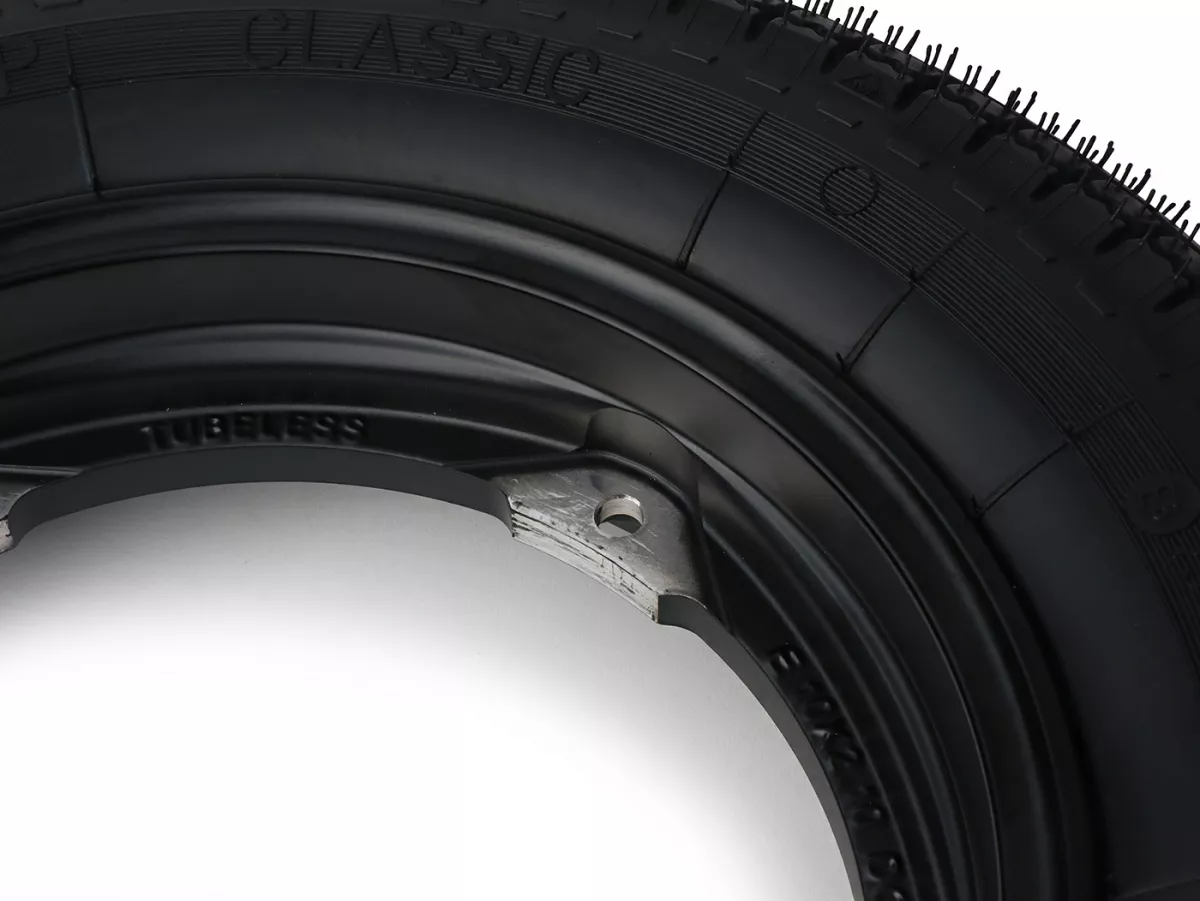 Roda lengkap - BGM Pro Superstrong - BGM Classic, tubeless, Vespa Largeframe PX, Sprint, Rally, GT, GTR, TS, T4, LML Star/Stella- 3.50 - 10 inci TL 59S (diperkuat) - pelek 2.10-10 hitam matt