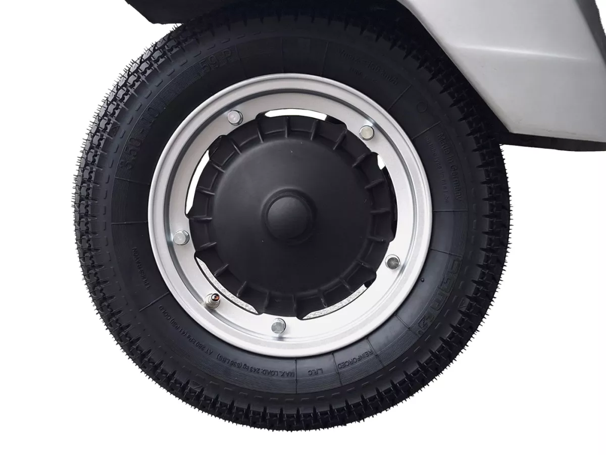 Roda lengkap - BGM Pro Superstrong -BGM Classic, tubeless, Vespa Largeframe PX, Sprint, Rally, GT, GTR, TS, T4, LML Star/Stella- 3.50 - 10 inci TL 59S (diperkuat) - Pelek 2.10-10 - Silver