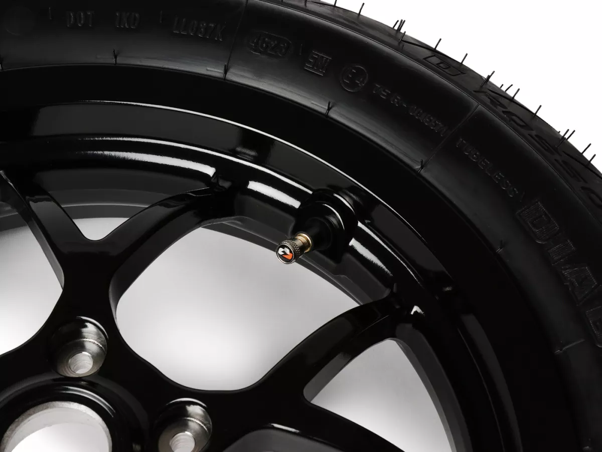 Llanta completa -BGM PRO SPORT 13 pulgadas- PIRELLI- Diablo Rosso - 130/70-13 - Vespa GTS, GTS Super, GTV, Sei Giorni, GT 60, GT, GT L 125-310cc - negro brillante