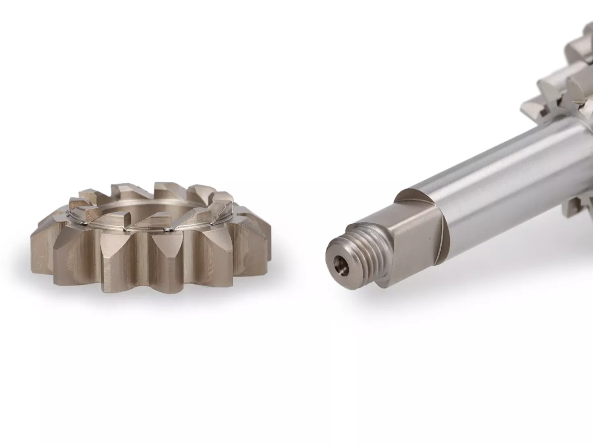 Cambio completo (ingranaggi incl. albero principale + albero ausiliario) per carcassa EGIG/FABBRI -EGIG/FAIO X-TRA STRONG, albero motore CNC - Vespa Smallframe V50, PV, ET3, PK, HP 4 marce 18/37-15/38-12/42-11/52 - Albero ausiliario Poligon