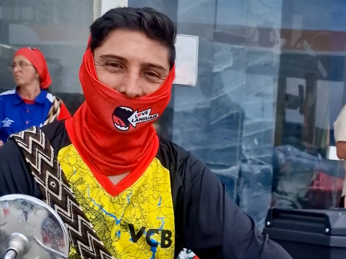 Saputangan -Tabung - Bandana -SC- Bahasa Cinta - merah