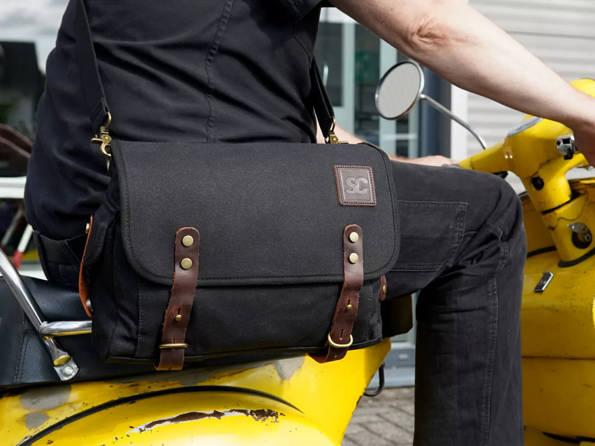 Tas pelana -PUSAT SEPEDA - kanvas berlapis lilin - hitam