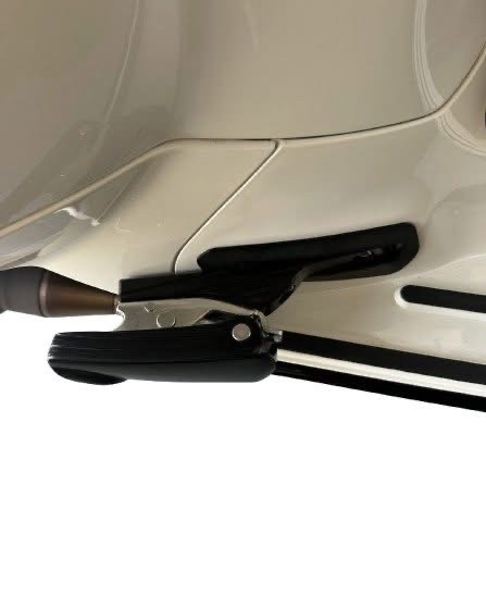 Cover -VESPTEC- Vespa GTS 125-310 Keyless, GTV 125-310 Keyless - for footrest adapter MN1061