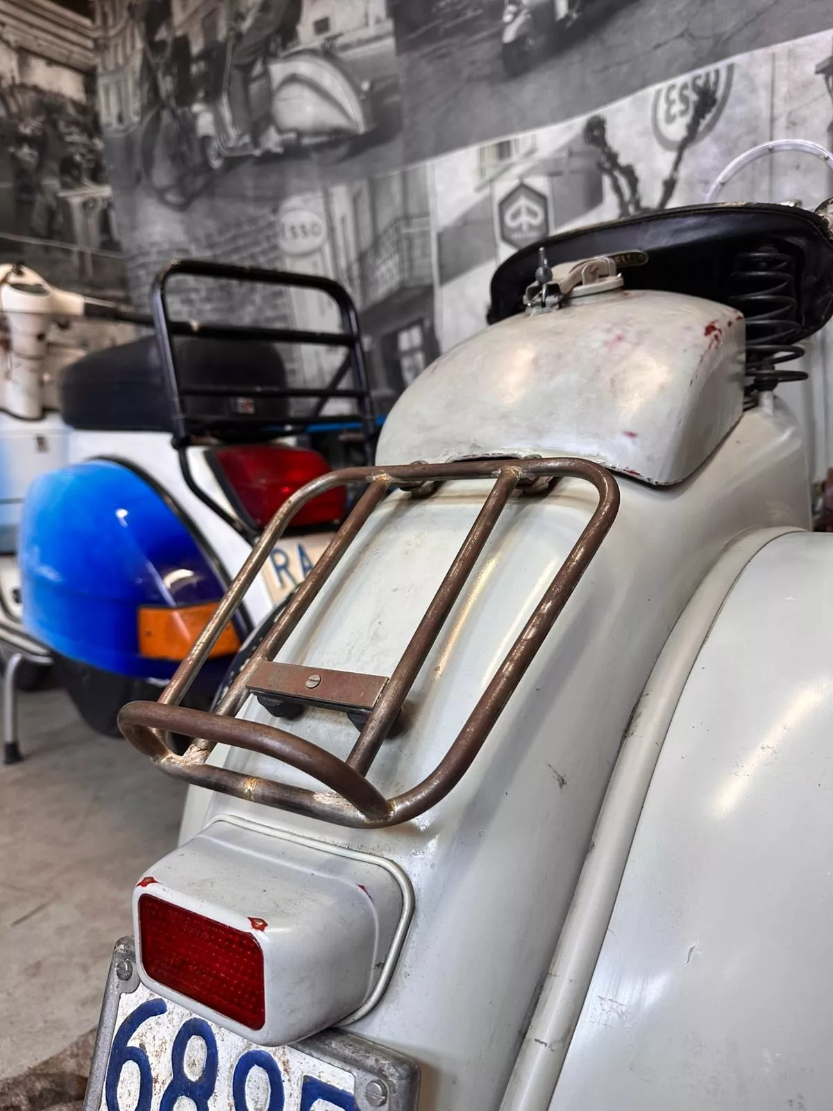 Rear luggage rack -PLC CORSE Sprint Rack- Vespa Wideframe V1-V15, V30-V33, VM, VN, VL, VB - raw style - bare metal (not protected against rust)
