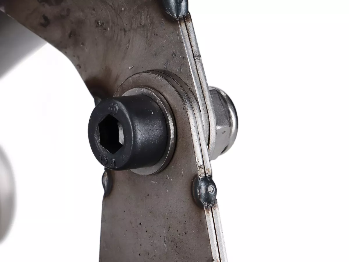 Auspuff -EGIG PERFORMANCE Stealth Sepp Ø=32mm (54-60mm Stehbolzenabstand) - wie Auspuff Mamba S aber mit XXL Schalldämpfer wie Banane (100x350mm) - Vespa ET3, PV125