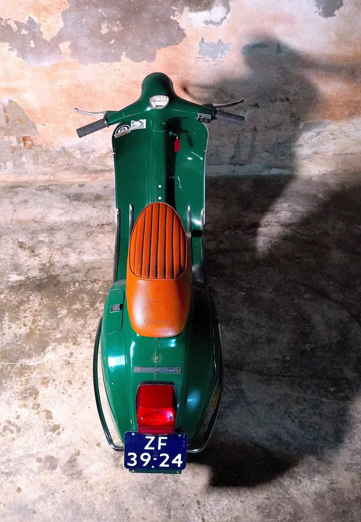 Bakre skyddsbåge -AMS CUPPINI- Vespa V50, PV125, ET3, PK 50-125 - svart