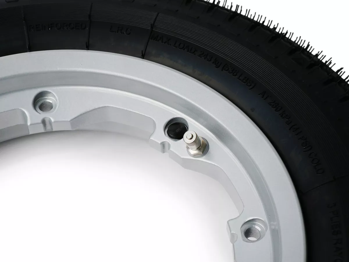 Roue complète -BGM Classic, sans chambre à air, Lambretta- 3.50 - 10 pouces TL 59S (reinforced) - Jante 2.10-10 - argentée