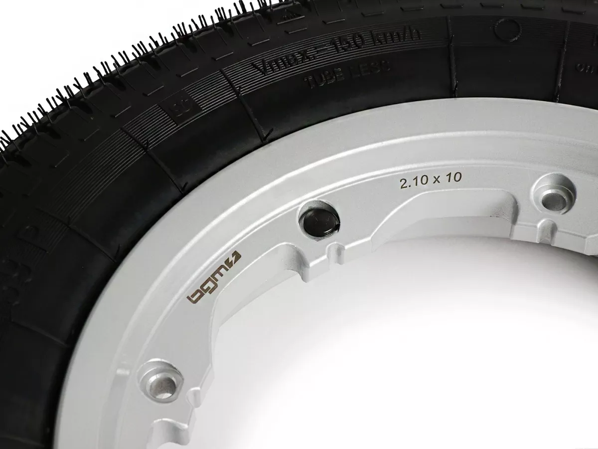 Roue complète -BGM Classic, sans chambre à air, Lambretta- 3.50 - 10 pouces TL 59S (reinforced) - Jante 2.10-10 - argentée