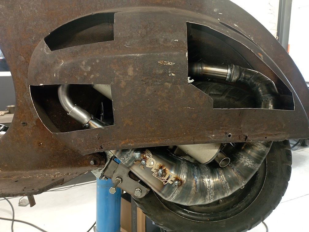 Escape - DEXTER RACING Junior - curly- Vespa Smallframe 100-144 cc - V50, 50 Special, ET3, PV125, PK 125 S/XL/XL2/ETS, Motovespa PK 75/PK 125, Primavera 125 T3