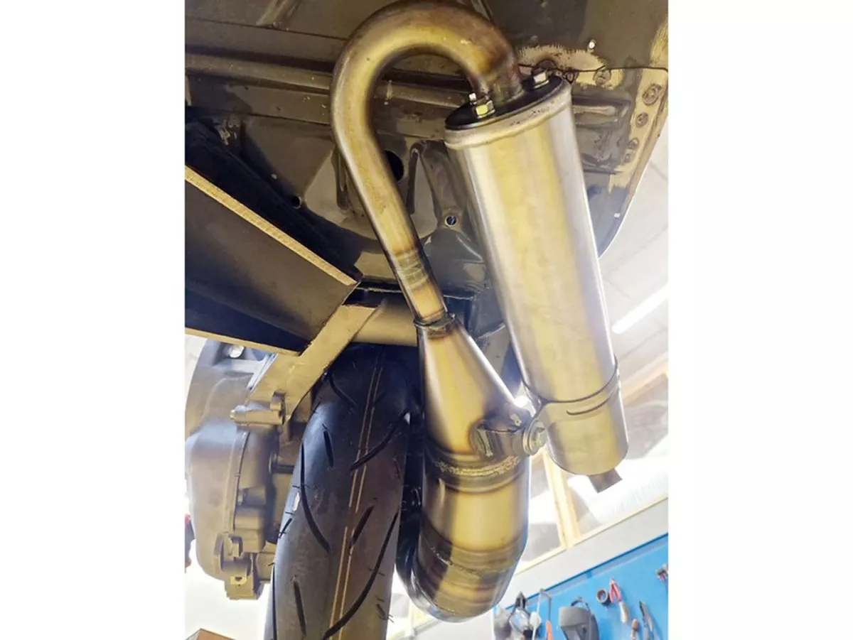 Knalpot -EGIG PERFORMANCE Whisper Goofi D&F- Egig 220, peredam suara yang dibaut - Vespa ET3, PV125 - Peredam kejut perlu diimbangi