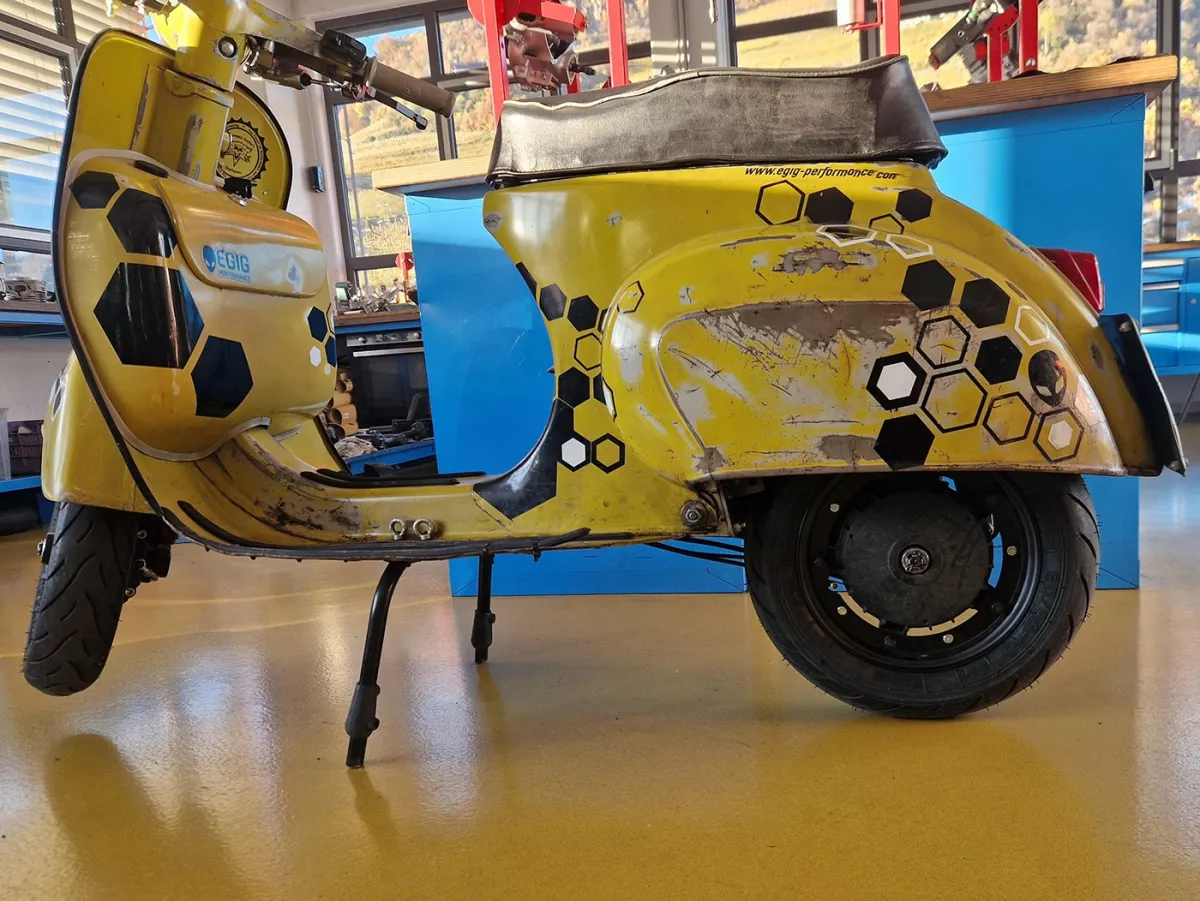 Escape -EGIG PERFORMANCE City Box Ø=32mm - Vespa ET3, PV125