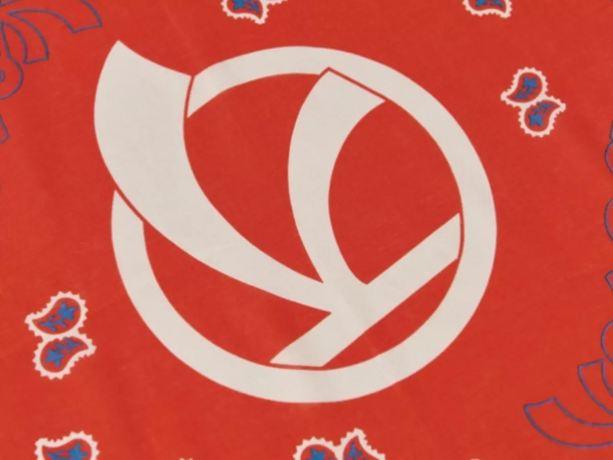 Vespa bandana rossa