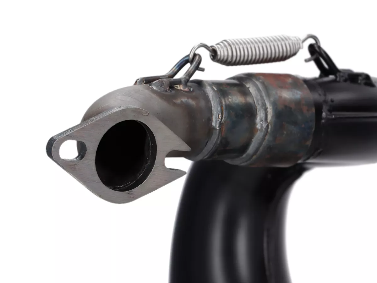 Knalpot -VMC Evo Racer 52 Ø = 32mm pressed body - VMC GS56/58, ET6, ET7, M1B60, M1L60, Pinasco Zuera, Polini 135 Evolution, Polini 135 Evolution, Malossi 136 MHR (jarak kancing 52-56mm) - Vespa ET3, PV125 - cocok dengan kompartemen bagasi