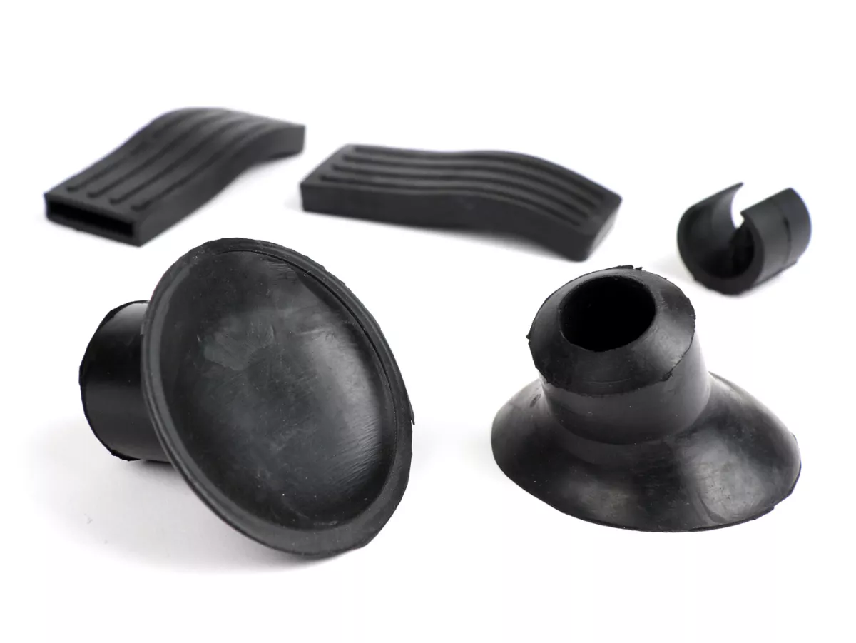 Opvouwbaar voorrek rubberset -OEM KWALITEIT- Vespa Smallframe, Vespa Largeframe, Vespa GTS, GTV, GTS Super, Lambretta (Series 1-3) LI, LIS, SX, TV, GP/DL - 5 stuks.