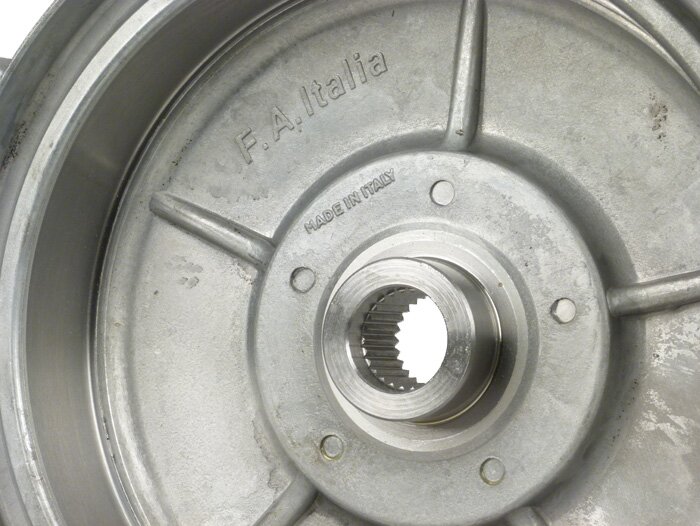 Rear brake hub 10 inch -FA ITALIA- Vespa PX (1988-), T5 125cc - felt ring 31.5mm