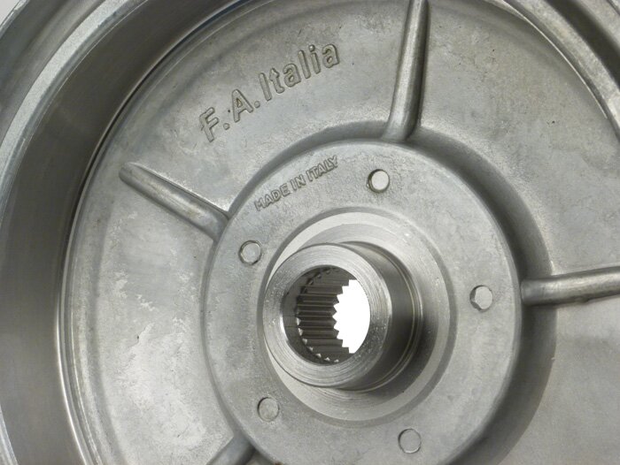 Tambour de frein arrière 10 pouces -FA ITALIA- Vespa PX (1984-), T5 125cc - joint spy 30mm