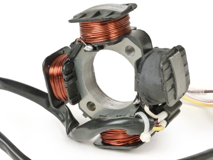 Accensione -Piastra base di qualità OEM- Morini 50cc- 3 cavi, Ø=84mm, 4 poli - (Benelli, Suzuki, Italjet, Malaguti, Derbi, Atala)