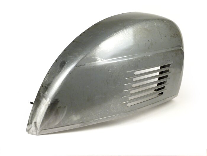 Tapa lateral derecha -CALIDAD OEM- Vespa Sprint150 (VLB1T), GT125 (VNL2T), GTR125 (VNL2T) - metal, moldeado