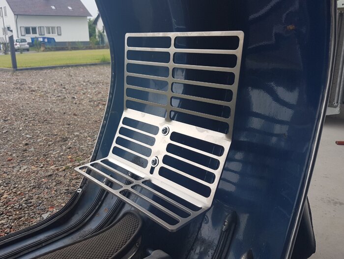 Bagagedrager voor -MRP voor beenbeschermer (binnen)- Vespa 50-150 ccm Smallframe/Largeframe, V50, 50N, PV125, ET3, VNA, VNB, VBA, VBB, Super, GL, T4, Sprint, GT, GTR - roestvrij staal