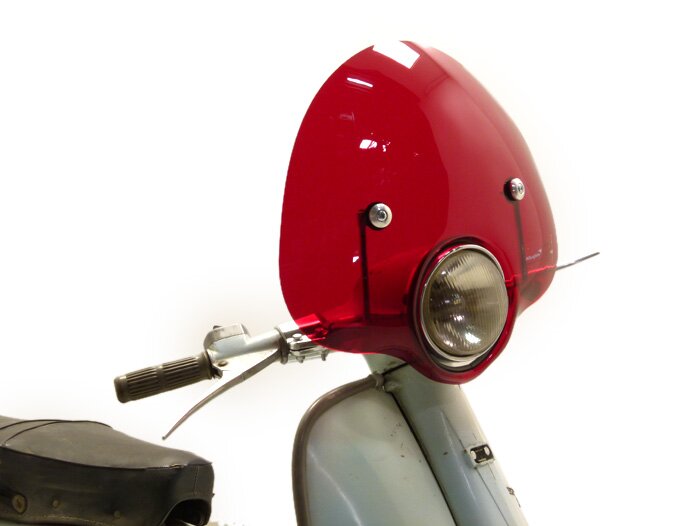 Screen -AMS CUPPINI Bubble- Lambretta LI (Serie 3) - medium-sized, with bracket - red