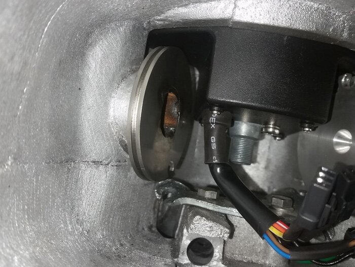 Puleggia cavo acceleratore -MRP QUICK ACTION senza indicatori al manubrio- Vespa V50, V90, SS50, SS90, PV125, ET3, Rally180 (VSD1T), Rally200 (VSE1T), Sprint150 (VLB1T), TS125 (VNL3T), GT125 (VNL2T), GTR125 (VNL2T), SS180 (VSC1T) - Ø=21mm