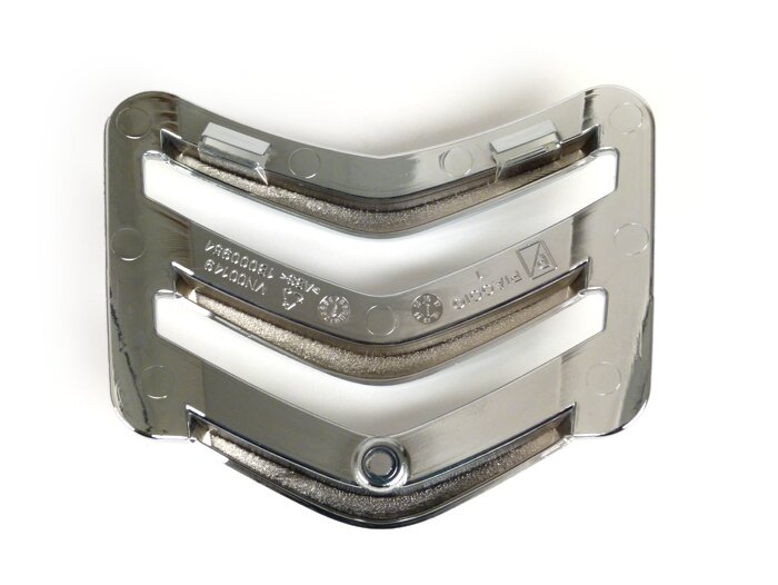 Cascade inzetstuk -PIAGGIO, chroom- Vespa GTS 125 (ZAPMA3100, ZAPMA3200), Vespa GTS 150 (ZAPMA3200, ZAPMA3100), Vespa GTS 250 (ZAPM45100), Vespa GTS 300 (ZAPM45200, ZAPM45202, ZAPMA3300), Vespa GTS Super 125 (ZAPM45300, ZAPMA3100, ZAPMA3200, ZAPM45301), V