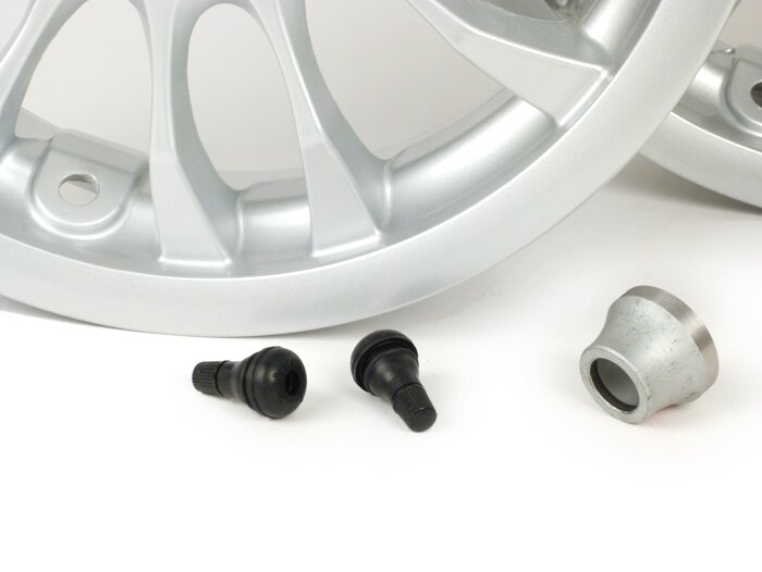 Set di ruote incl. kit di conversione -PIAGGIO 3.00-12 pollici - 14 raggi- tipo Vespa Sprint 50-150 ccm - adatto per Vespa GT, GTL, GTS 125-300, GTV - grigio-argento